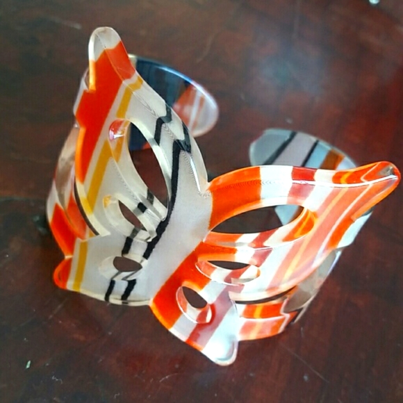 Butterfly cuff - Picture 3 of 4